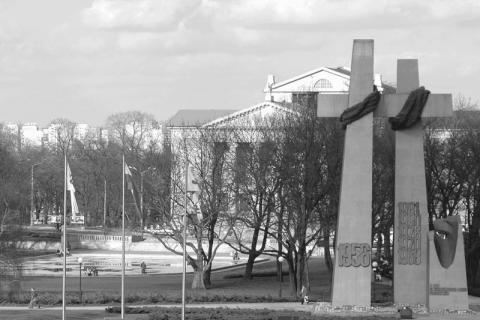 fotografia pomnika ze zbiorów Muzeum Powstania Poznańskiego – Czerwiec 1956